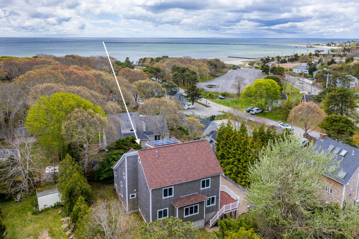 408 SEA ST, HYANNIS, MA 02601, photo 1 of 29