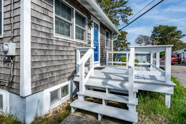11 WINDY RD # H, BUZZARDS BAY, MA 02532, photo 3 of 30
