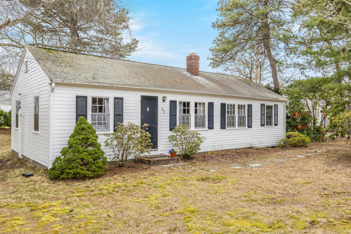 43 EVERGREEN ST, SOUTH YARMOUTH, MA 02664, photo 1 of 39