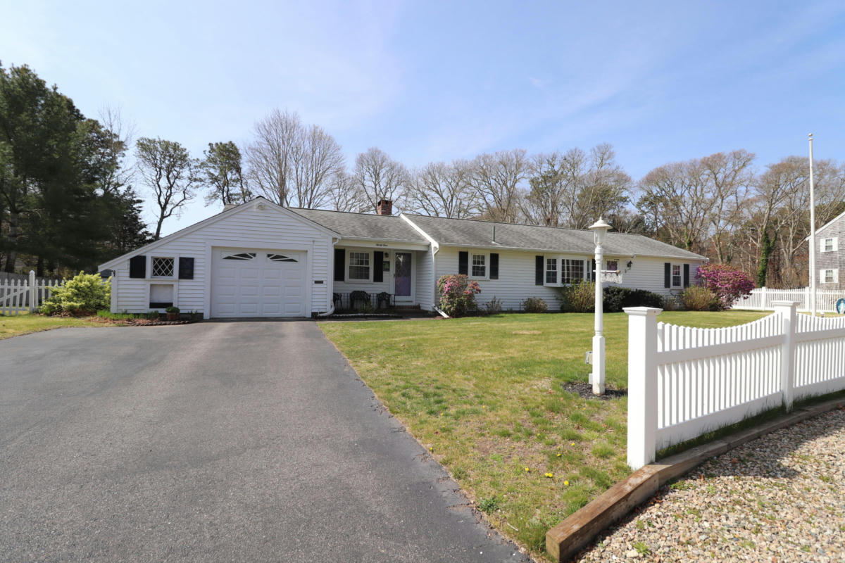 31 CLIFFORD ST, SOUTH YARMOUTH, MA 02664, photo 1 of 35